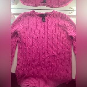 Crew neck cable knit sweater